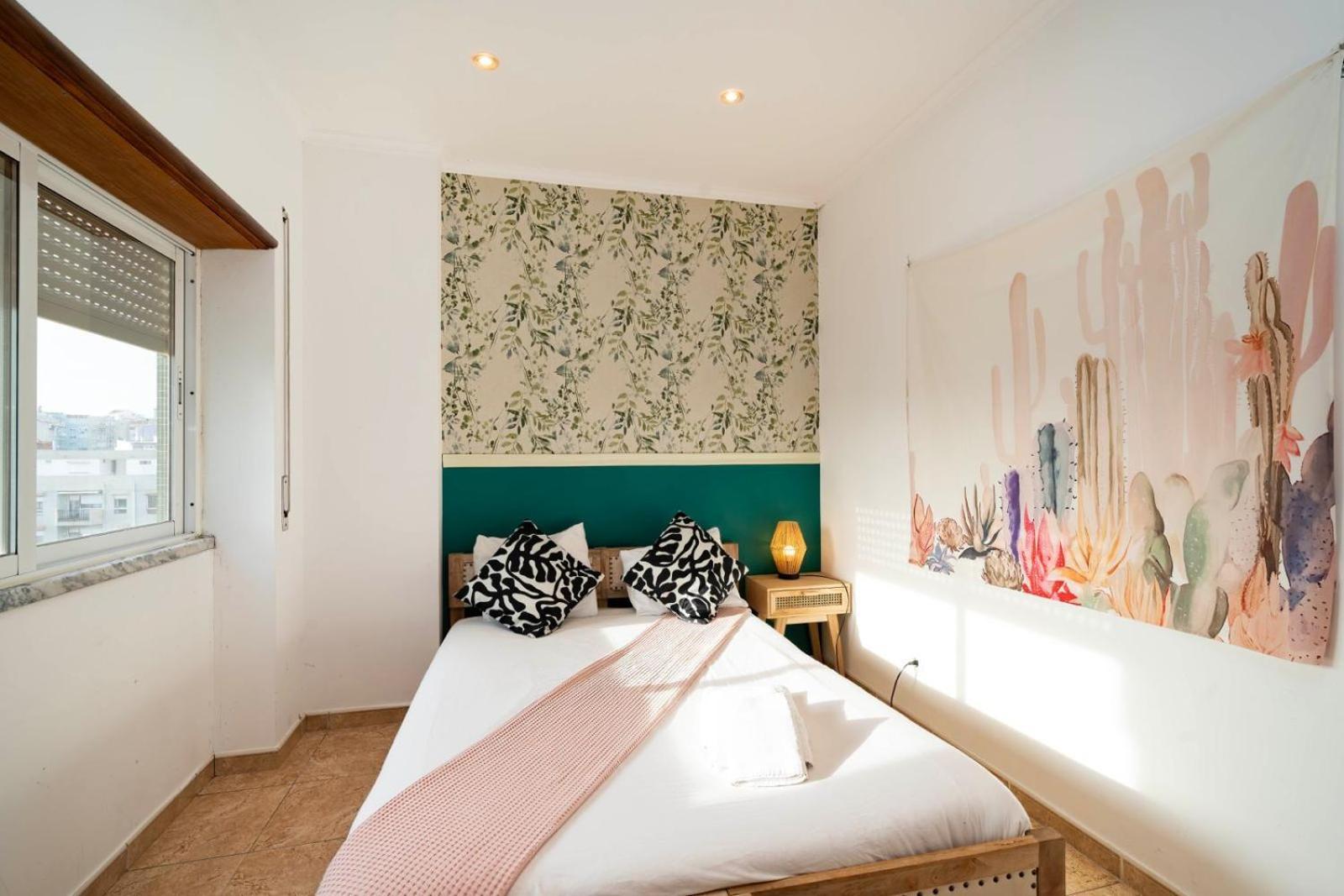 Cozy Apartment In Central Almada W Swing Chairs Dış mekan fotoğraf