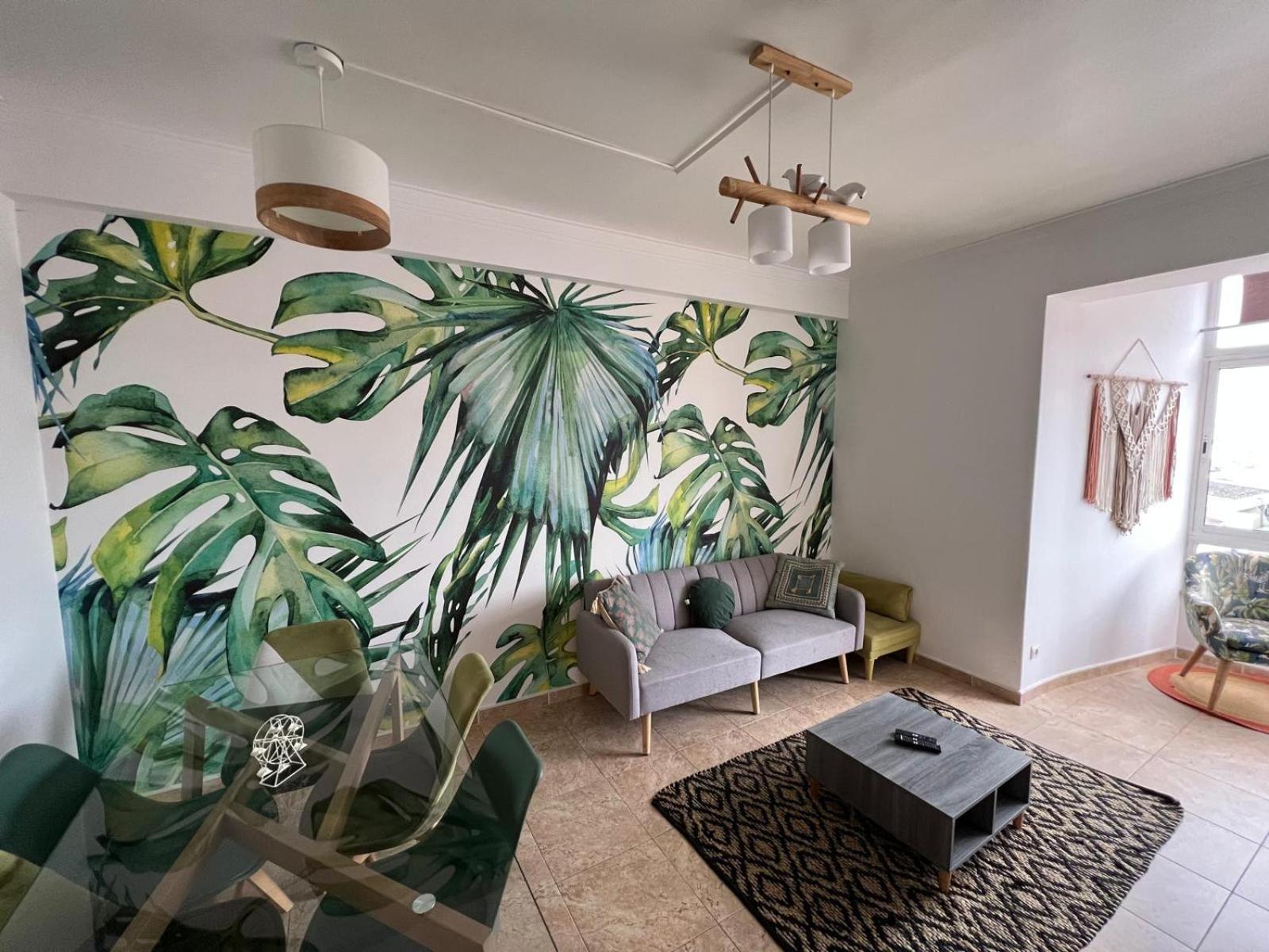 Cozy Apartment In Central Almada W Swing Chairs Dış mekan fotoğraf